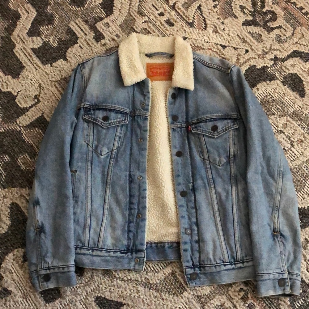 Vintages Levi’s Denim Sherpa Jacket with snap buttons